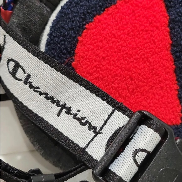 Champion Fanny Pack Unisex - Picture 2 of 5